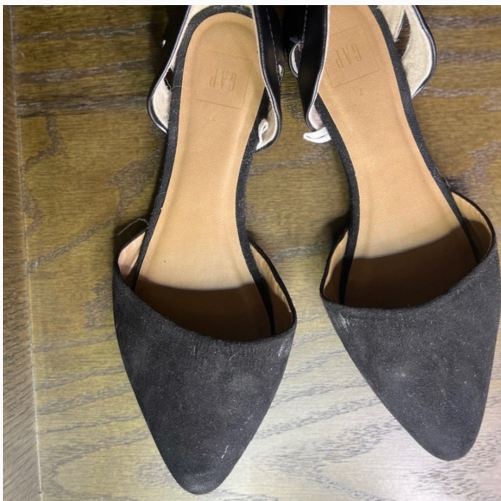 Pointed Flats